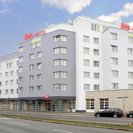 Ibis Am Plaerrer 2*