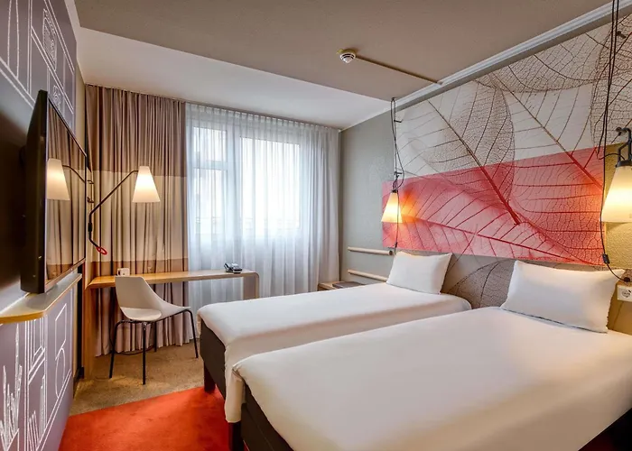 Ibis Am Plaerrer 3*