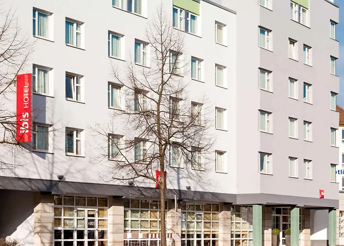 Ibis Am Plaerrer 3*