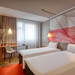 Ibis Am Plaerrer 3*