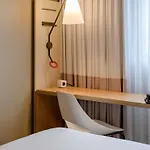 Ibis Am Plaerrer 3* נירנברג