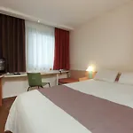 Hotell Ibis Am Plaerrer