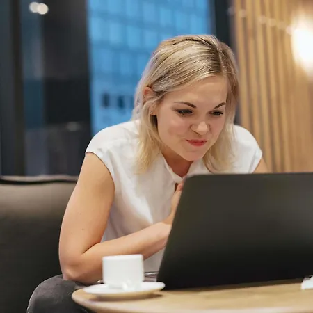 Ibis Am Plaerrer 3* נירנברג