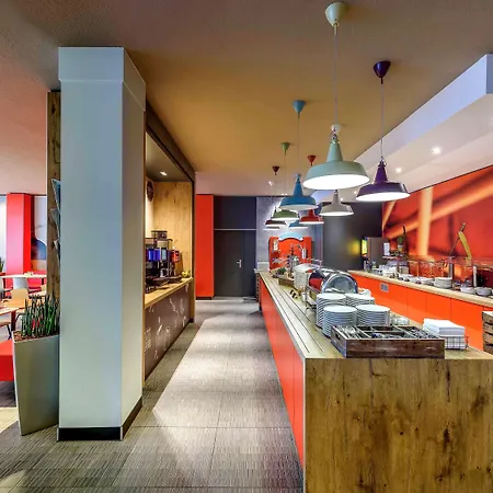 Ibis Am Plaerrer 3* נירנברג