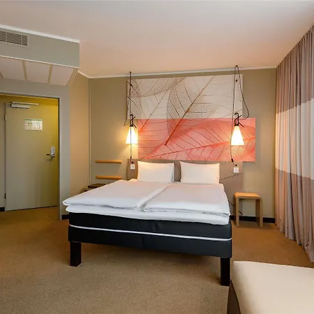 Hotel Ibis Am Plaerrer 3*