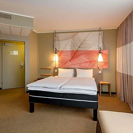 Ibis Am Plaerrer נירנברג