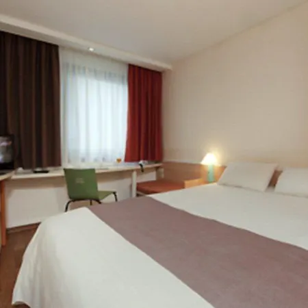 Hotell Ibis Am Plaerrer