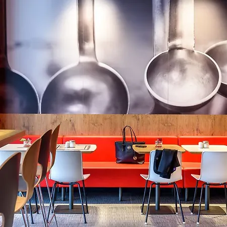 Ibis Am Plaerrer מלון