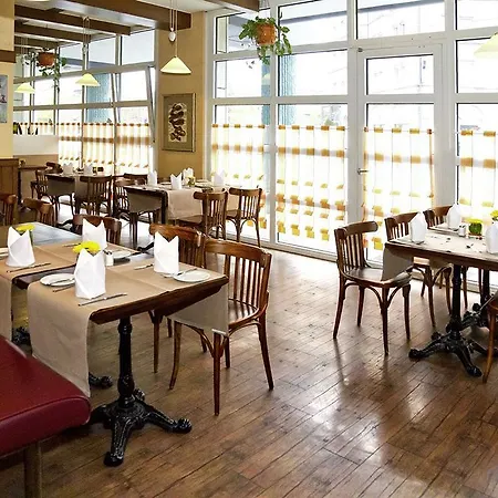 Ibis Am Plaerrer נירנברג