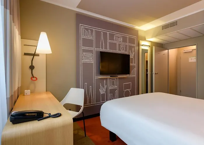 Ibis Am Plaerrer Hotel