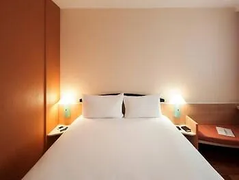 Ibis Am Plaerrer 3*